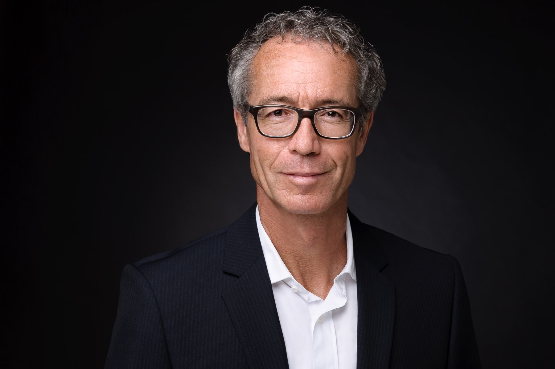 Professionelles Bewerbungsfoto in Zürich — Bild 7 · Photoart Zürich